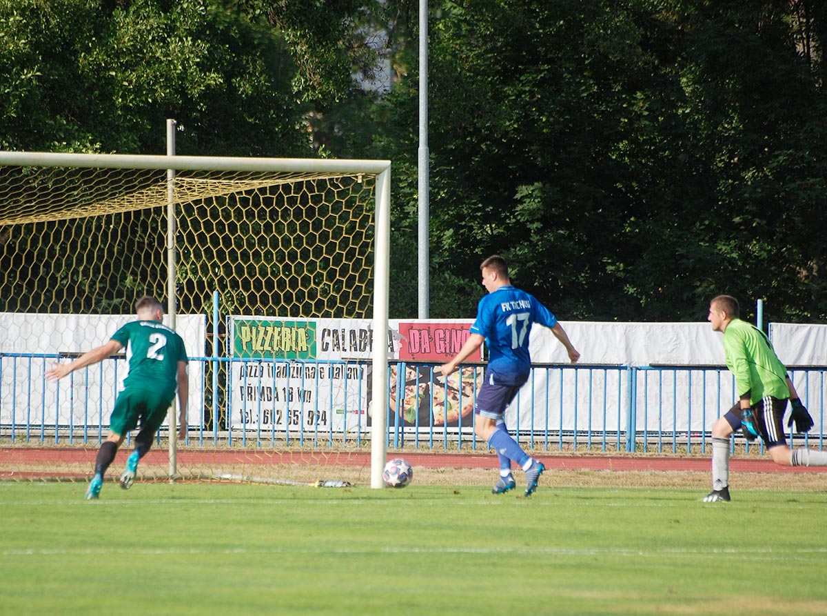 Patrik Sláma korunoval svůj dobrý výkon hattrickem. Image